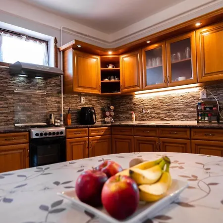Apartment Tenisz Vendeghaz
